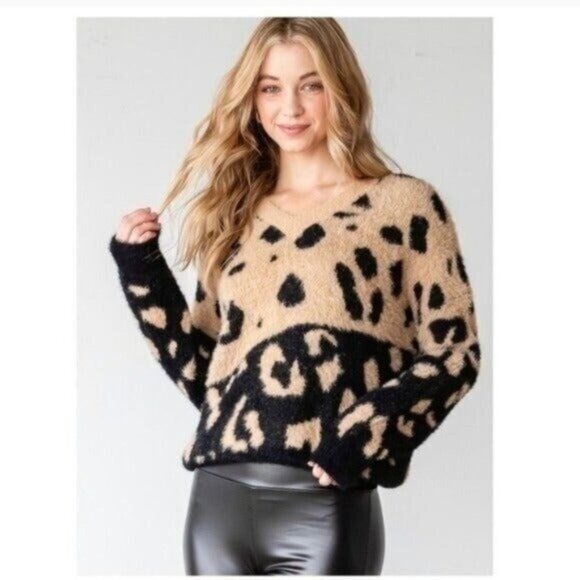 LEOPARD COZY COLOR BLOCK SWEATER-NEW - Picture 7 of 7